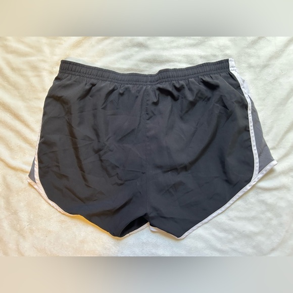 NIKE dri-fit running shorts - Picture 5 of 5